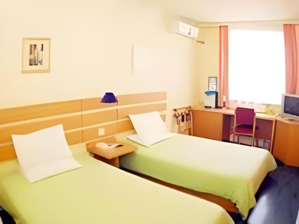 Home Inn Kunming Baita Road 쿤밍 외부 사진
