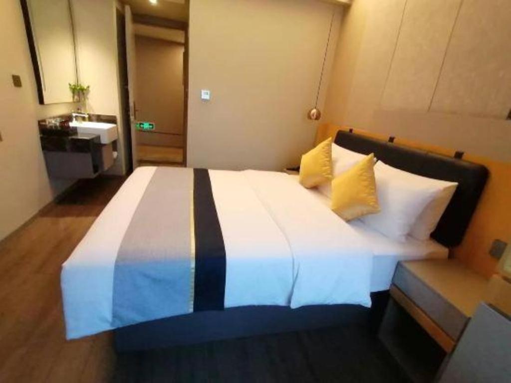 Home Inn Kunming Baita Road 쿤밍 외부 사진