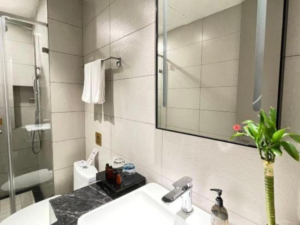 Home Inn Kunming Baita Road 쿤밍 외부 사진